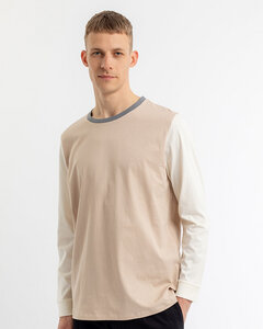 Basic Langarm T-Shirt aus Bio-Baumwolle - Rotholz