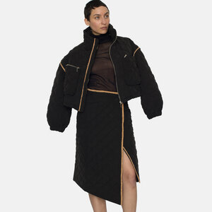 Kurze moderne Stepp Jacke aus Tencel Lyocell recycletes Füllmaterial - FeminIst Fair Fashion