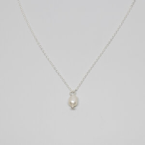 Kette 'gemstone' mit Perlenanhänger Silber/vergoldet - fejn jewelry