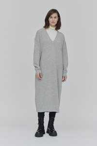 Strickkleid - Lise V-dress - mit Wolle - Basic Apparel