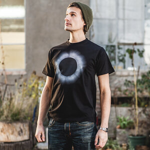 Douze - Darkstar - Mens Low Carbon Organic Cotton T-Shirt - Nikkifaktur