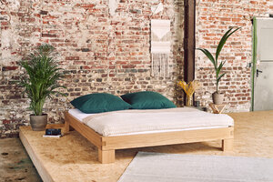 Vollholzbett aus Eichenholz - auch in Überlänge erhältlich - Vollholz Möbel