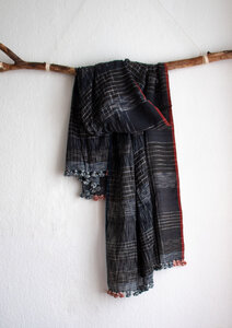 Dunkelgrauer Schal aus Bio-Baumwolle mit Bommeln - Raani
