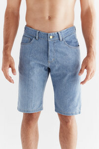 EVERMIND - Herren Jeans Short aus Bio-Baumwolle - Evermind