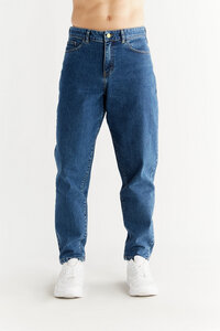 EVERMIND - Herren Carrot Fit Jeans aus Bio-Baumwolle - Evermind