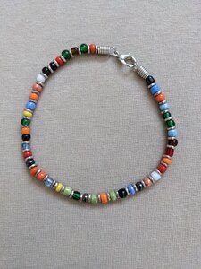 Feines Perlenarmband aus kleinen bunten Perlen „MURANO“ (mit Verschluss) - PEARLS OF AFRICA