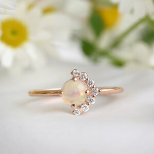 Goldener Ring mit Opal und Diamanten Ammiel - Eppi