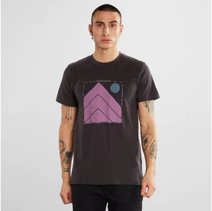 Stockholm Square Peaks - Herren T-Shirt mit Print aus Biobaumwolle - DEDICATED