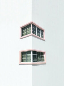 Minimal Poster / Leinwandbild / Kunstdruck / Wandbild - Pink corner windows - Photocircle