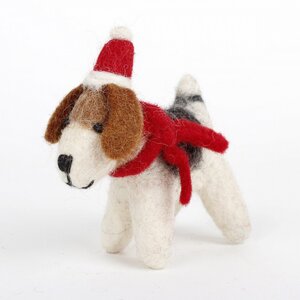 Filz-Hund mit Weihnachtsmütze und rotem Schal - Schlaufe zum aufhängen - Fairtrade - Sjaal met Verhaal