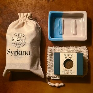 Solidarische Aleppo Seife + Sisal-Peelingbeutel + Seifenschale - Geschenke Set - Syriana