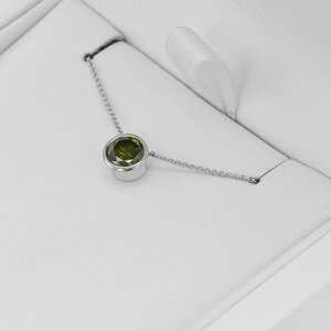 Halskette aus Platin mit grünem Diamant Glosie - Eppi