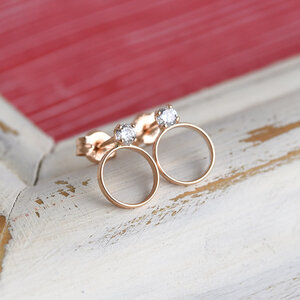 Goldene minimalistische Ohrringe mit Zirkonia Milla - Eppi