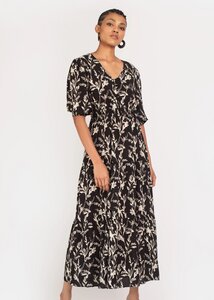 Langes Kleid mit schwarz-weißem Blumenmuster - Hide The Label