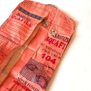 Kleidersack 'SUIT BAG' - upcycelte Fischfuttersäcke - REFISHED fair fashion