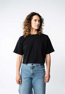 Cropped T-Shirt DESNA | von MELA | Fairtrade & GOTS zertifiziert - MELA