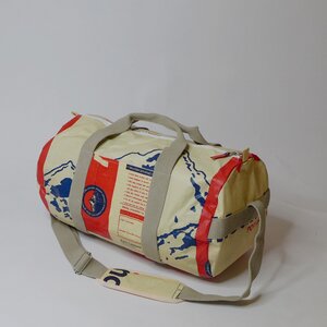 Tasche 'SPORTY BAG' - upcycelte Zementsäcke - REFISHED fair fashion