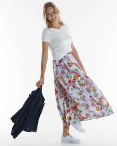 Maxi Rock mit Blütenprint auf EcoVero | Flower Skirt - Alma & Lovis