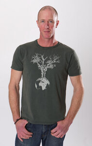 Shirt aus Biobaumwolle Fairwear für Herren "Weltenbaum" in Washed Green/Black/White - Life-Tree