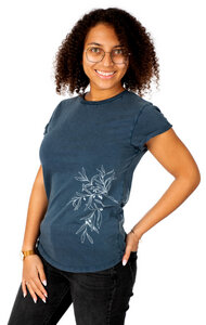 Shirt aus Biobaumwolle Fairwear für Damen "Olive Branch" in Washed Green/Red/Blue - Life-Tree
