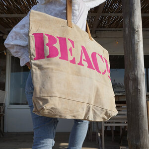 XL Shopper Bag BEACH. Strandtasche aus recyceltem Canvas Zeltstoff, handbemalt - Liefe NL