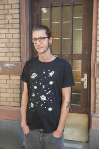 Lost in Space - Fair Wear Bio Männer T-Shirt - Black - päfjes