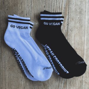 Go Vegan - Retro Sneaker Socken mit Streifen aus Bio-Baumwolle - 4er Set - Team Vegan