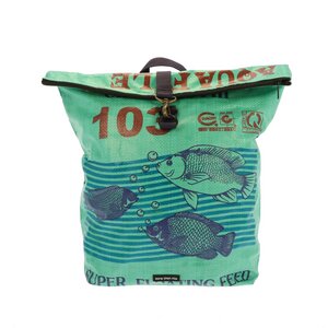 Rolltop Rucksack aus recycelten Zement- oder Fischfuttersäcken - Tantor - MoreThanHip