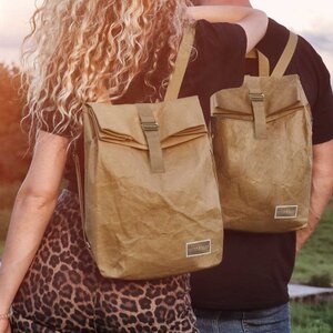 Nachhaltiger Rucksack, Laptop Rucksack wasserabweisend, veganer schwarzer Rucksack für Damen und Herren, 10l - Paper & Sons