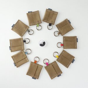 Minimalistischer Airtag Schlüsselanhänger aus Leder  - matilda k. manufaktur