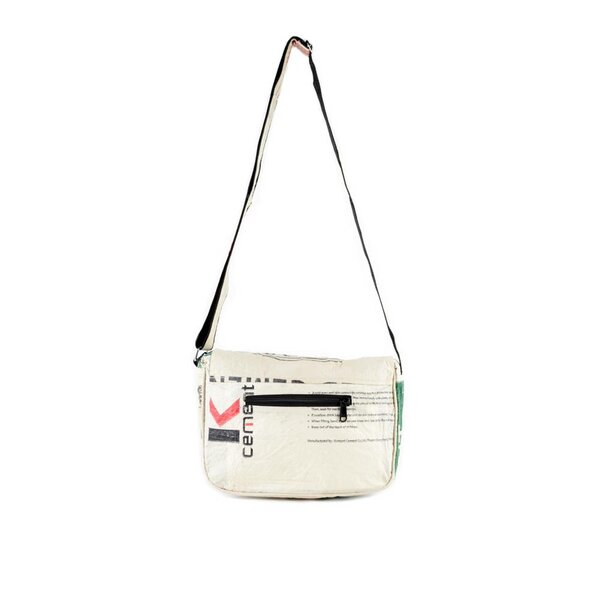 Upcycling Deluxe Messenger BagUp Small aus Zementsack Avocadostore
