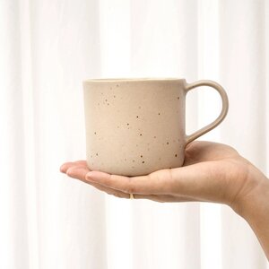 Handgemachte Steingut Tasse Eelina - Cappuccino Beige (ø 8 x 9 cm, 0,35 L) - EDDA stoneware
