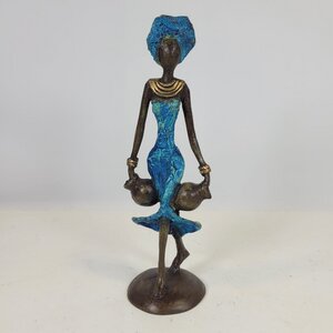 Bronze-Skulptur "Frau mit zwei Amphoren" by Soré | verschiedene Farben und Größen - Moogoo Creative Africa
