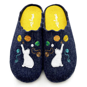Vegane Schuhe "MayBe Playing Cat ®" aus recycelten PET Flaschen, fair produziert - MayBe