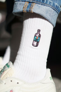 Luft | Bestickte Bio Baumwoll Socken - Fashion Drinks