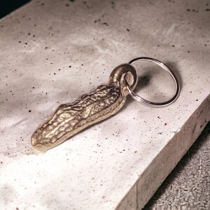 Schlüsselanhänger "Erdnuss" aus Bronze | handgemacht & fair | Unikate - Moogoo Creative Africa