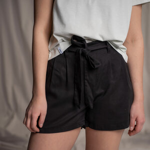 Evvie - Shorts aus Tencel - Vresh Clothing