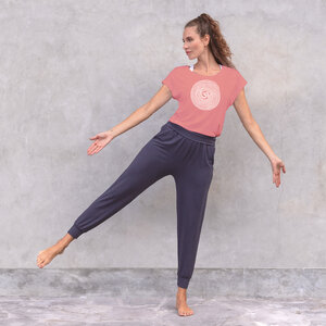 OM TENCEL - Damen - Yogashirt mit Om-Spiral-Frontprint aus Tencel-Baumwoll-Mix - Jaya
